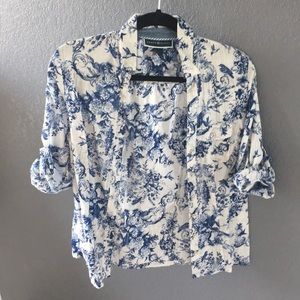 Blue and white floral patterned top